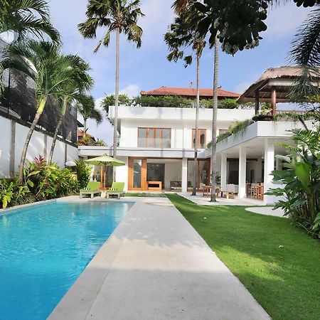 Villa Wania Кута Экстерьер фото